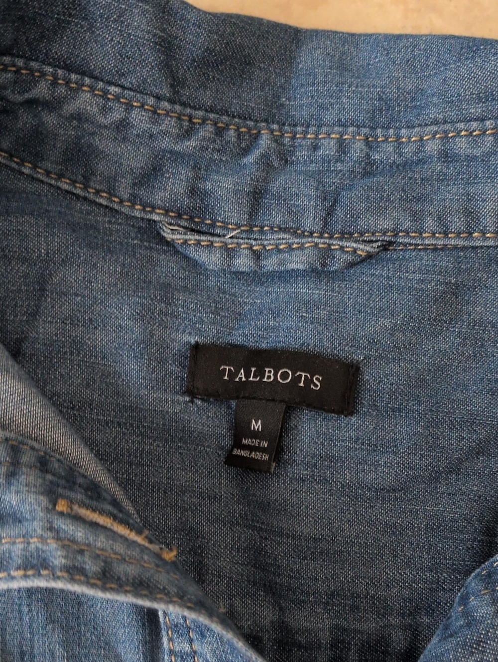 Talbots Denim Chambray Pullover Blouse Size Medium - Picture 2 of 5